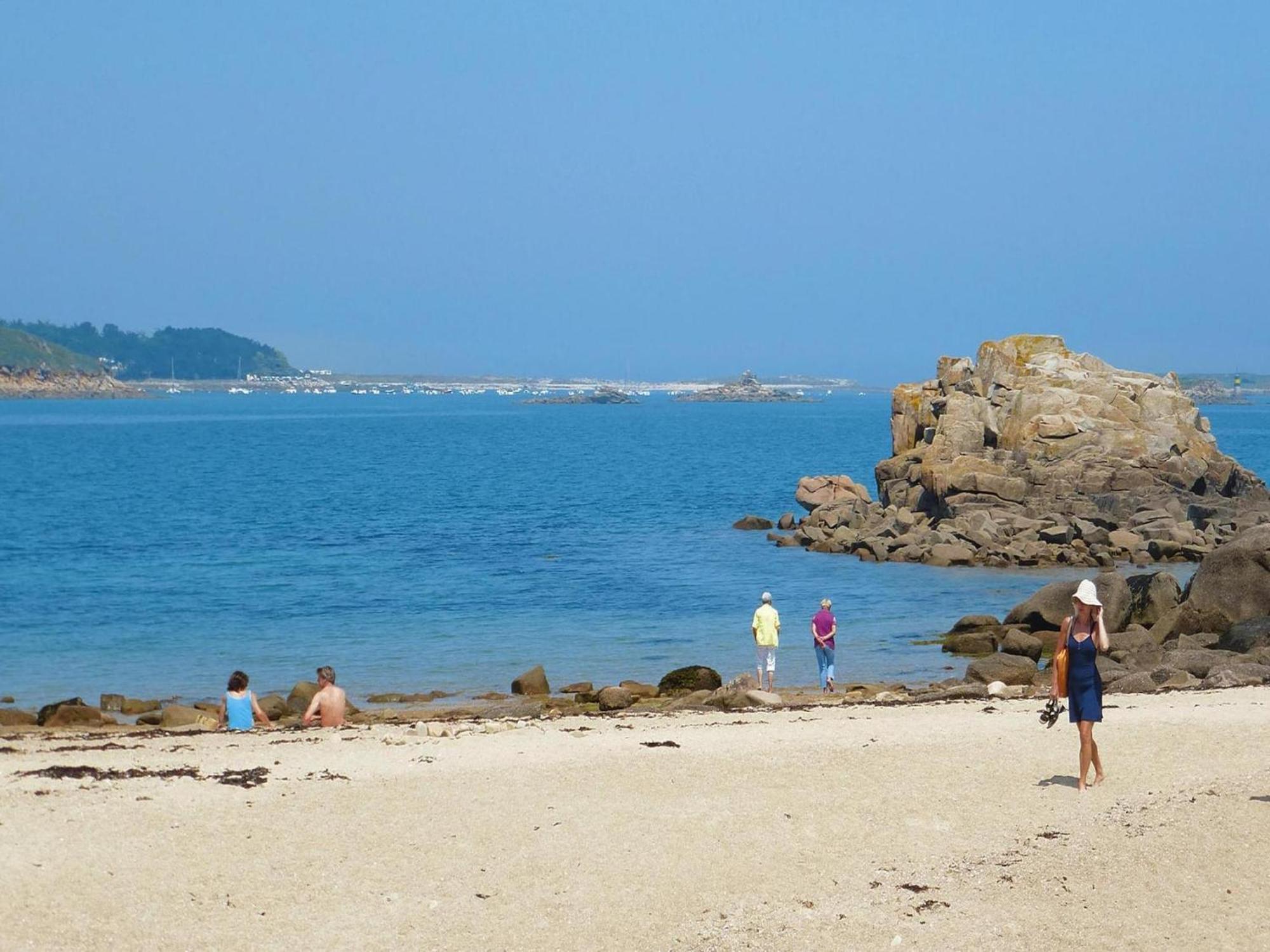 Holiday Home In A Quiet Location Near The Coast Pleumeur-Bodou Εξωτερικό φωτογραφία